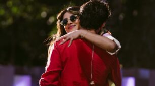 Nick Jonas And Wifey Priyanka Chopra Share An Adorable Kiss At The Global Citizen In A Chic Style, See pics