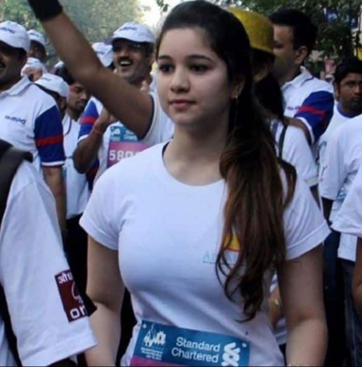 Sara Tendulkar – Daughter Of Indian Cricketer Sachin Tendulkar, Has A Wardrobe Filled With Hottest Workout Outfits, Check Out - 0