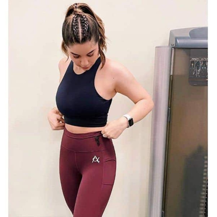 Sara Tendulkar – Daughter Of Indian Cricketer Sachin Tendulkar, Has A Wardrobe Filled With Hottest Workout Outfits, Check Out - 3