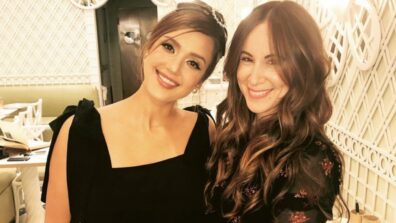 The Gorgeous Jessica Alba Appreciating Her Comany’s Content Marketer Jennifer Rosenberg As She Wins The Title – “Content Marketer Of The Year”