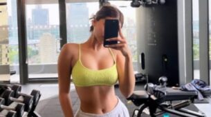 Uff Haye Garmi: Tara Sutaria drops sensuous gym mirror selfie in green deep-neck bralette and white yoga pants, check out