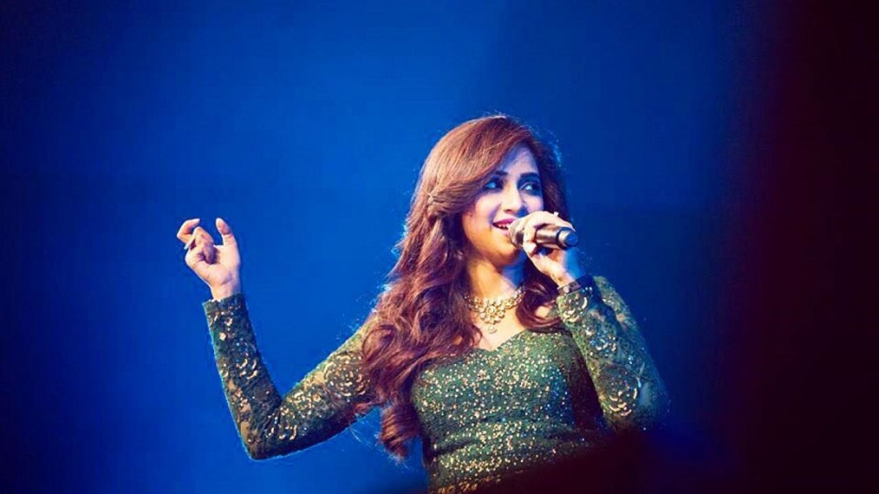 What Makes Shreya Ghoshal Stand Out From The Rest Of The Bollywood