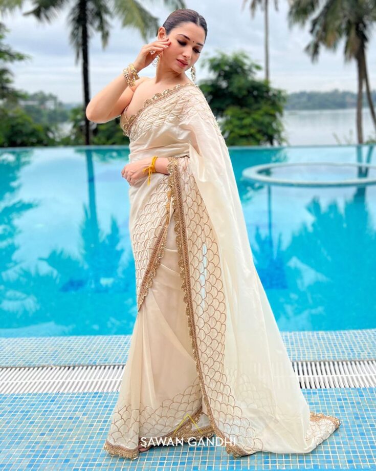 Attractive Beauties In Aesthetic Sarees Tamannaah Bhatia, Trisha Krishnan, and Krithi Shetty 796380