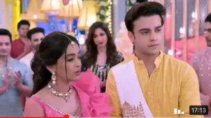 Kumkum Bhagya 19th October 2022 Written Update S-01 Ep-2244: Ranbir and Prachi do the Diwali aarti together