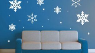 Easy DIY Wall Painting Ideas To Elevate Your Home For Christmas