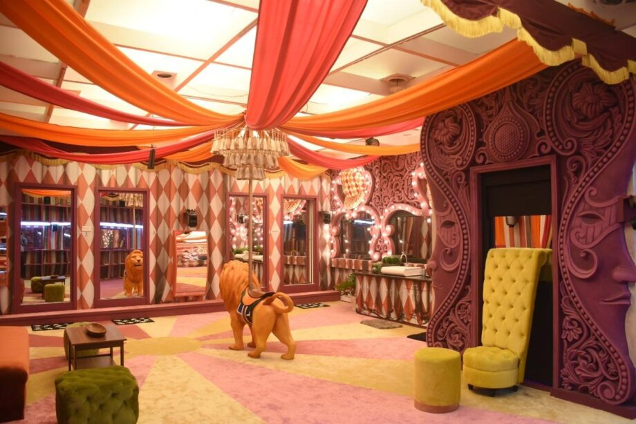 From Maut Ka Kuaa, Bathroom To Dining Area: Look Of Bigg Boss 16 House Leaked - 16