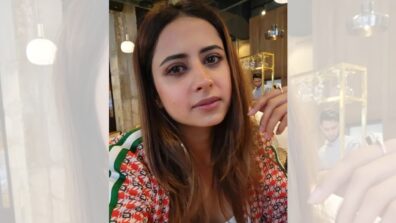 Sargun Mehta looks ethereal in floral ethnic kurta, see pics