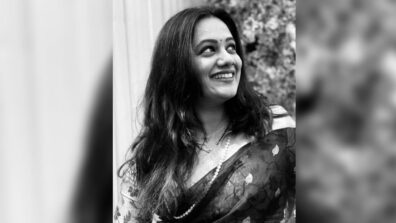 So Stunning: Spruha Joshi spruces in black saree, see pics