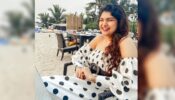 Anshula Kapoor Chills At Goa Giving Beautiful Smile, Athiya Shetty Comments 