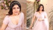 Anshula Kapoor renders perfect wedding guest fashion in her ethnic staples