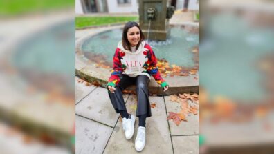 Parineeti Chopra Gives Us Christmas Vibes In White And Red Hoodie 