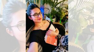 Divyanka Tripathi proves she’s a forever ‘selfie girl’, melts internet with cute pose
