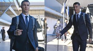 FIFA  World Cup Qatar 2022: Cristiano Ronaldo Walks In Style Wearing Textured Blue Suit To Board Into The Plane
