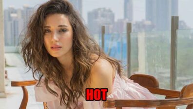 Heli Daruwala sets the internet on fire with sensuous hot photo in pink dress, fans feel the heat