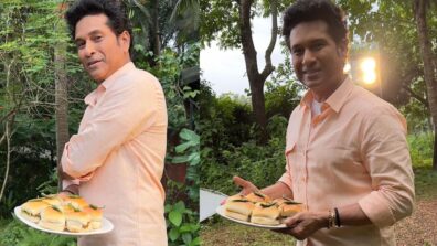 Sachin Tendulkar Poses With Vadapav As His Love For Vadapav Is Incredible