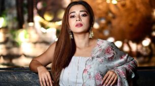 Tina Datta Looks Resplendent In A Grey Outfit With Floral Print Dupatta