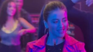 Watch: Bhojpuri babe Akshara Singh’s burning hot dance is too hot to handle