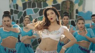 Watch: Divya Agarwal raises oomph game in new song ‘Resham Ka Rumal’, video goes viral