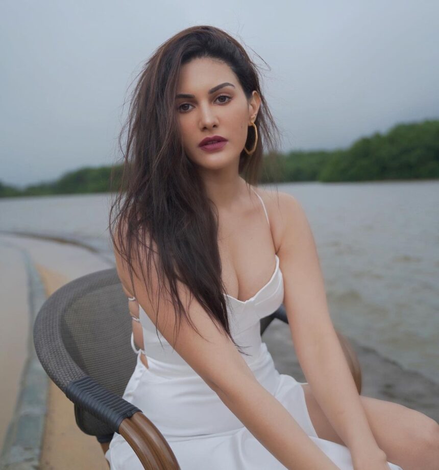 Amyra Dastur Looks Smoking Hot In White Thigh High-Slit Glamorous Dress 758330