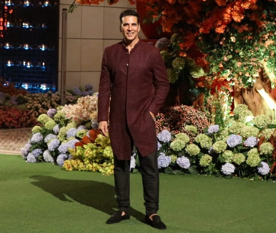 Anant Ambani-Radhika Merchant Engagement: Salman Khan, SRK, Karan Johar, Akshay Kumar, Janhvi Kapoor, Deepika Padukone, Ranveer Singh, Katrina Kaif, And Others Attend Grand Function 760014