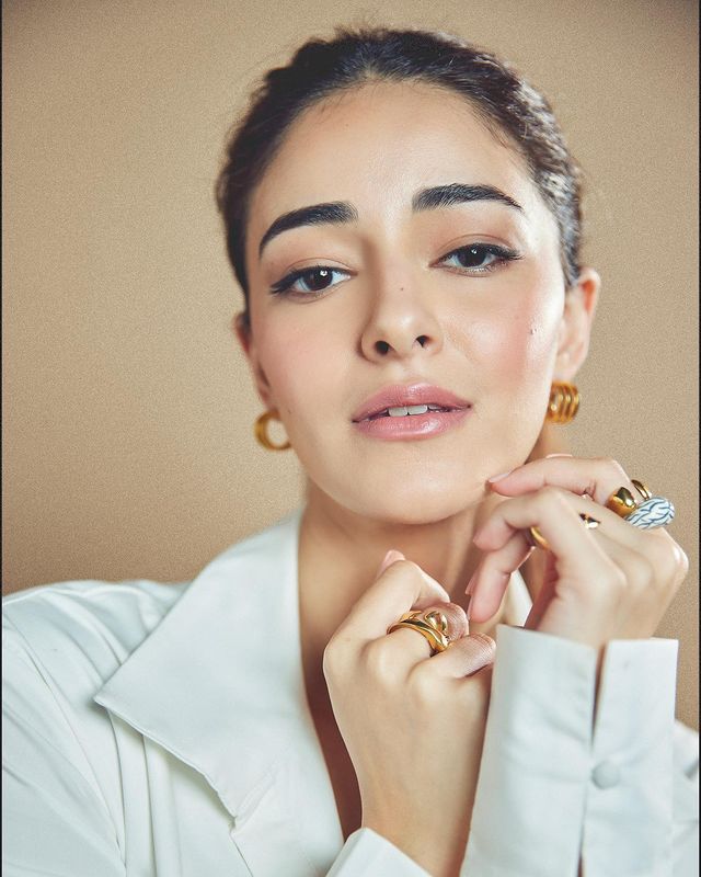 Ananya Panday's Love For White In Pictures 759487