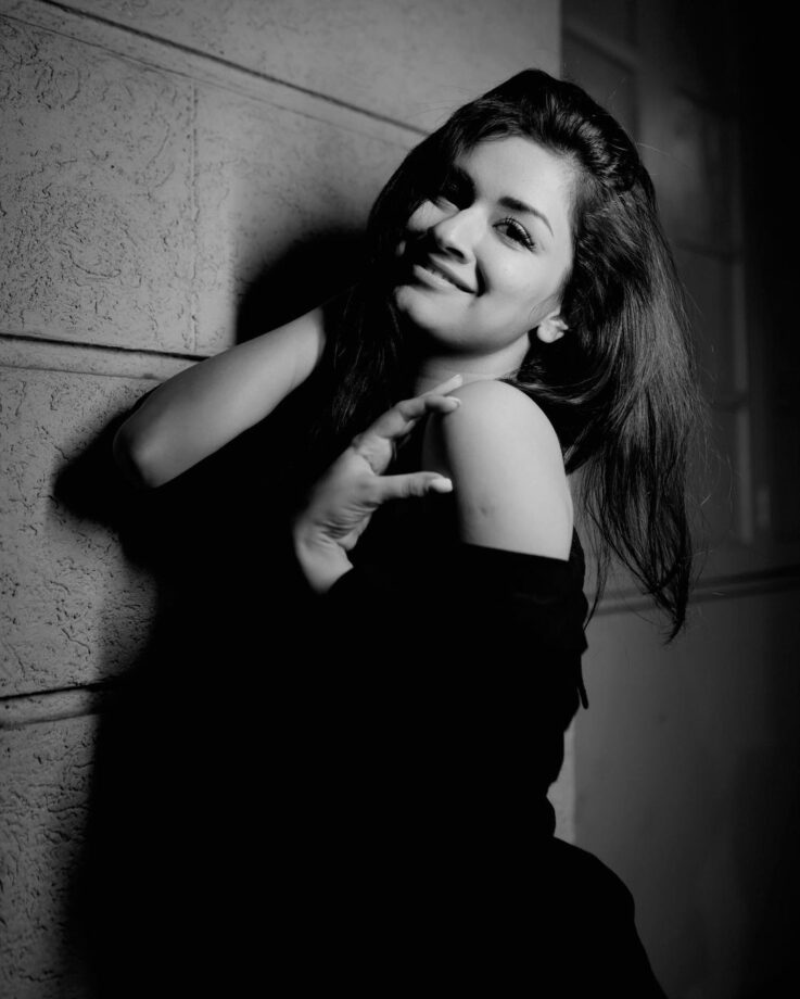 Avneet Kaur's 'B/W diaries' is too wow to handle 757436