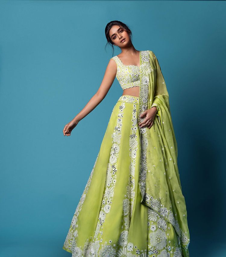 Embrace The Lehenga Love Like Mrunal Thakur, Kriti Sanon, And Keerthy Suresh 754159