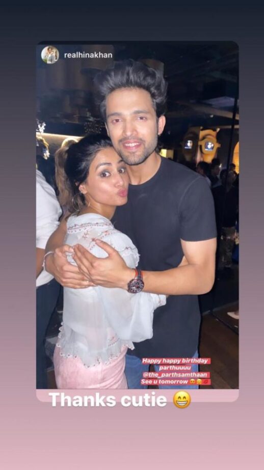 Hina Khan Shares Rock-Hard Bond With Male Co-stars 758774