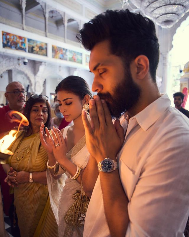 I’ll always carry on these seven pledges…: Mouni Roy shares adorable photos with husband Suraj Nambiar on first marriage anniversary - 1