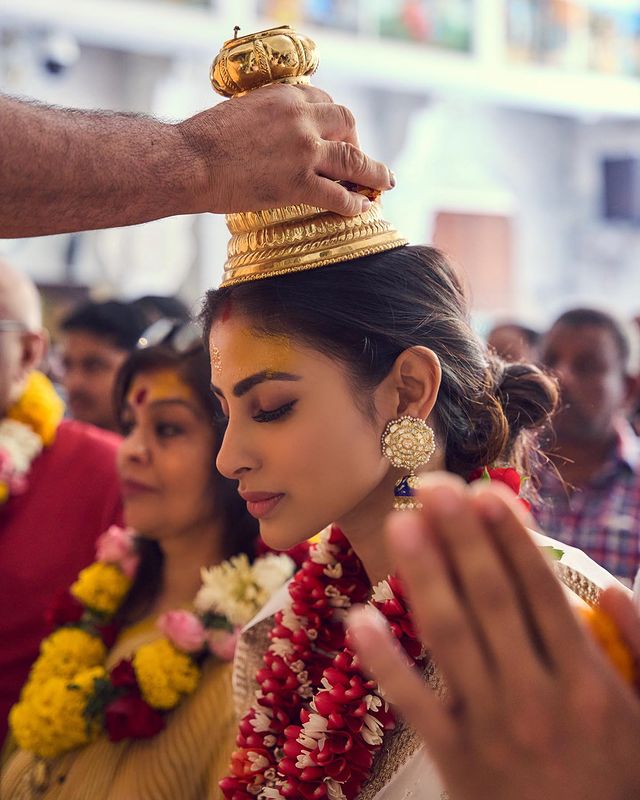 I’ll always carry on these seven pledges…: Mouni Roy shares adorable photos with husband Suraj Nambiar on first marriage anniversary - 2