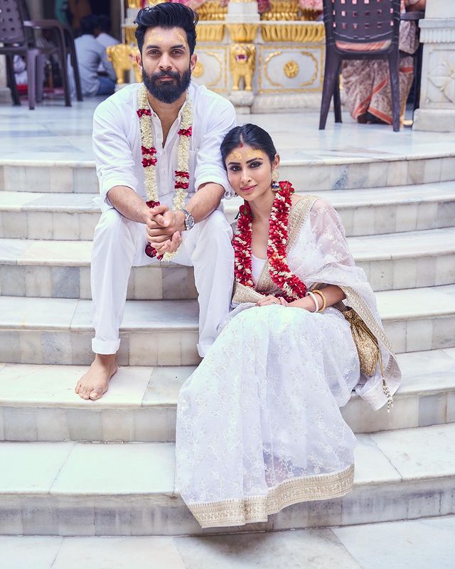 I’ll always carry on these seven pledges…: Mouni Roy shares adorable photos with husband Suraj Nambiar on first marriage anniversary - 5