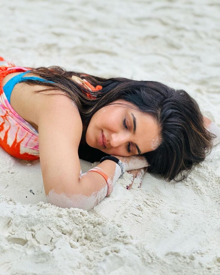 In Pics: Rashami Desai and Jasmin Bhasin are queens of sensuality 759535