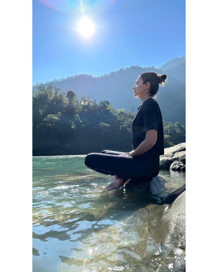 In Pics: Virat Kohli and Anushka Sharma's spiritual journey in Rishikesh 765251