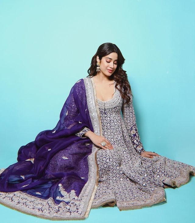 Janhvi Kapoor Shining Bright In Shades Of Rainbow; Check Now! 763636