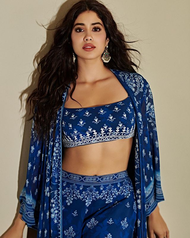 Janhvi Kapoor Shining Bright In Shades Of Rainbow; Check Now! 763629