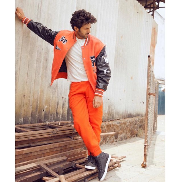 Kartik Aaryan's Love for Vintage Fashion 761232