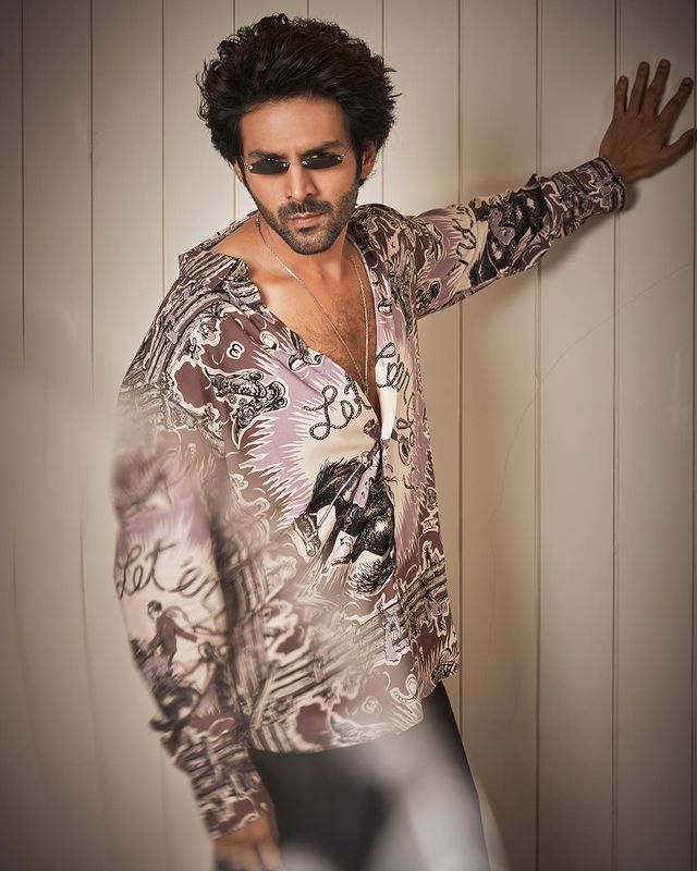 Kartik Aaryan's Love for Vintage Fashion 761219