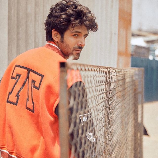 Kartik Aaryan's Love for Vintage Fashion 761231