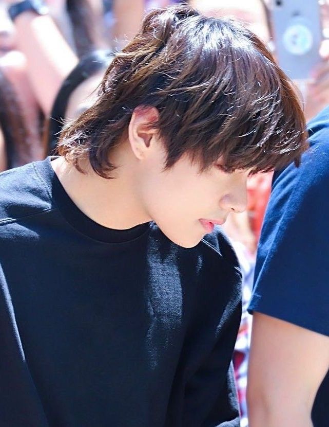 Learn To Style Long Hair From Kim Taehyung Aka V; See Pics 755532