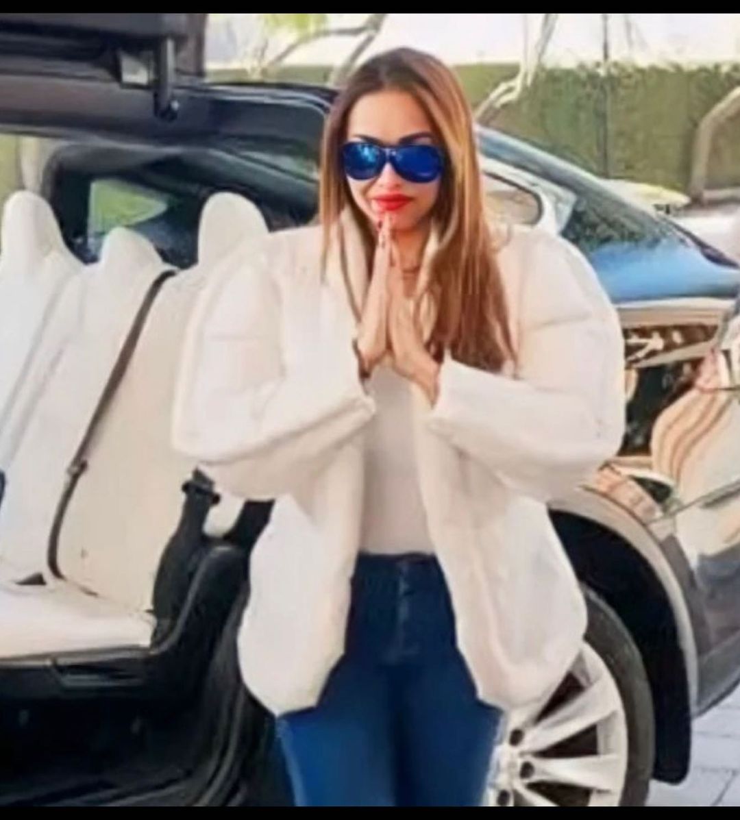 Malaika Arora says 'hello' to Nepal in chic winter layers 756748