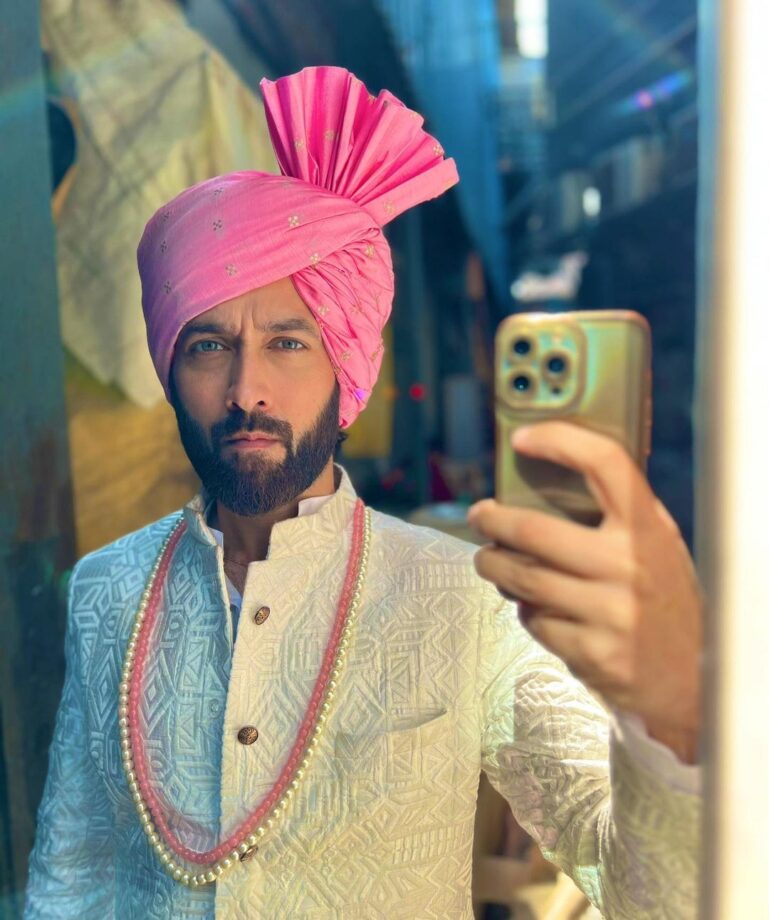 Nakuul Mehta reveals he's 'available on hire', Jankee Mehta, are you watching? 756095