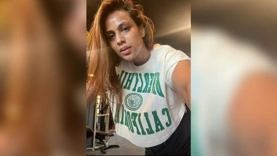 Nia Sharma hits hard at gym, see pic 757930