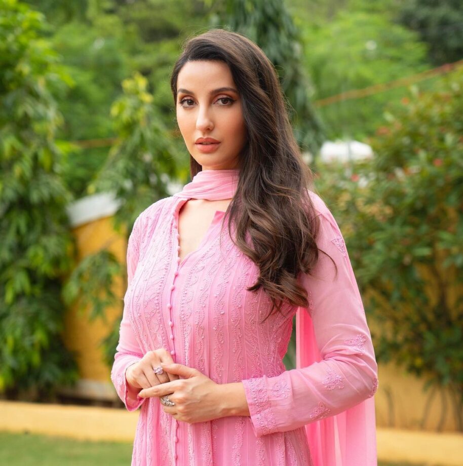 Nora Fatehi Looks Drop-Dead Gorgeous In Pink Chikankari Salwar Suit 760630