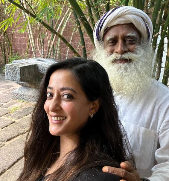 Raima Sen Seeks Divine Blessings In This Way; Check Here 754377