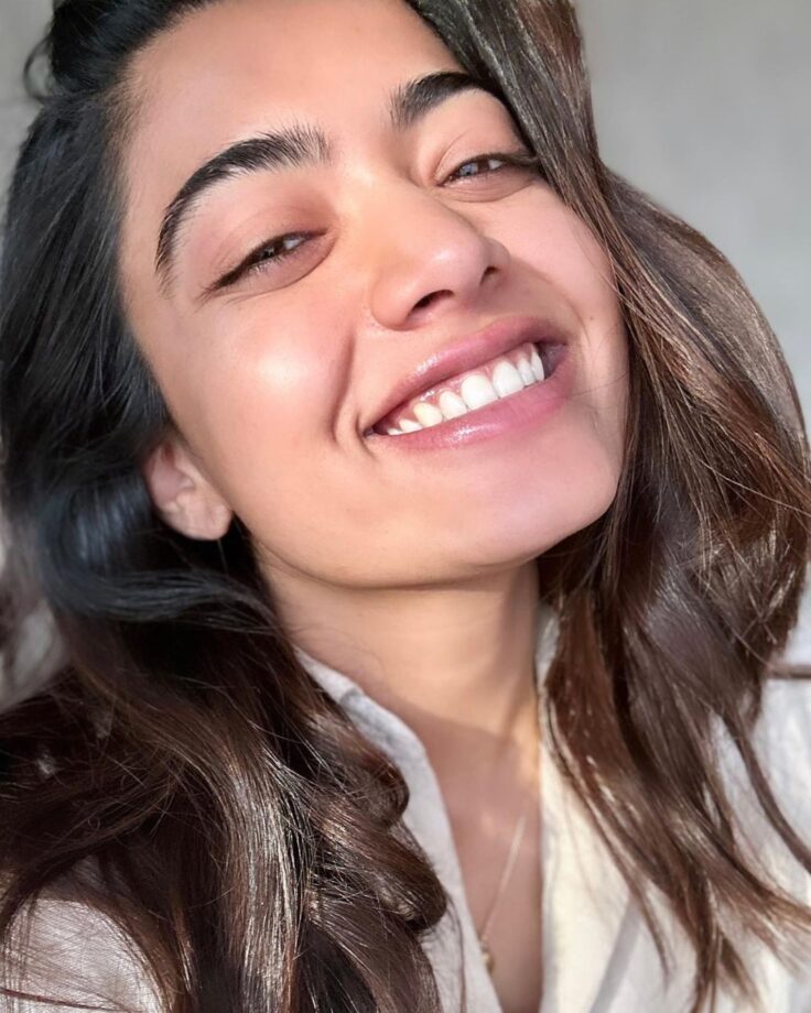 Rashmika Mandanna's 'happy go lucky' selfies are all we need 759976