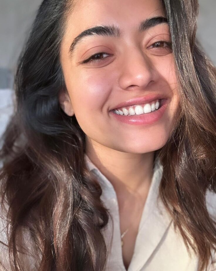 Rashmika Mandanna's 'happy go lucky' selfies are all we need 759978