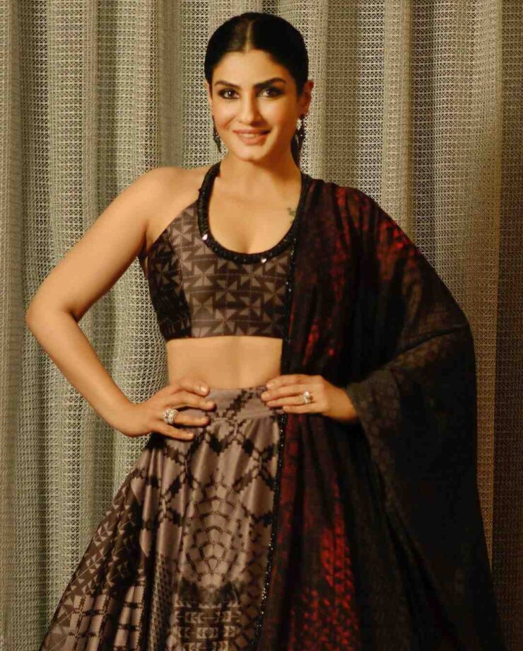 Raveena Tandon Looks Resplendent In Beautiful Black And Red Lehenga Set, See Pics 763480