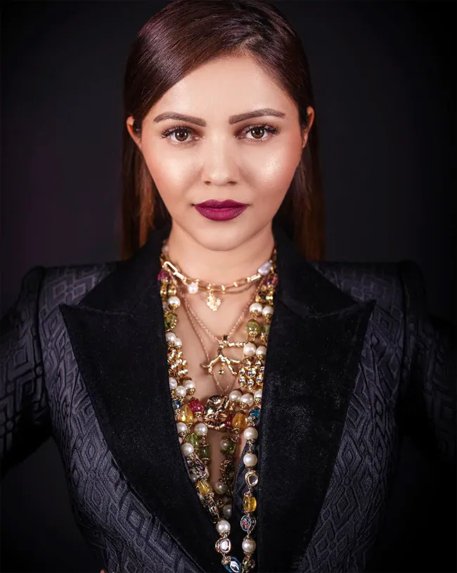 Rubina Dilaik Flaunts Bossy Fashion In Pics 758133