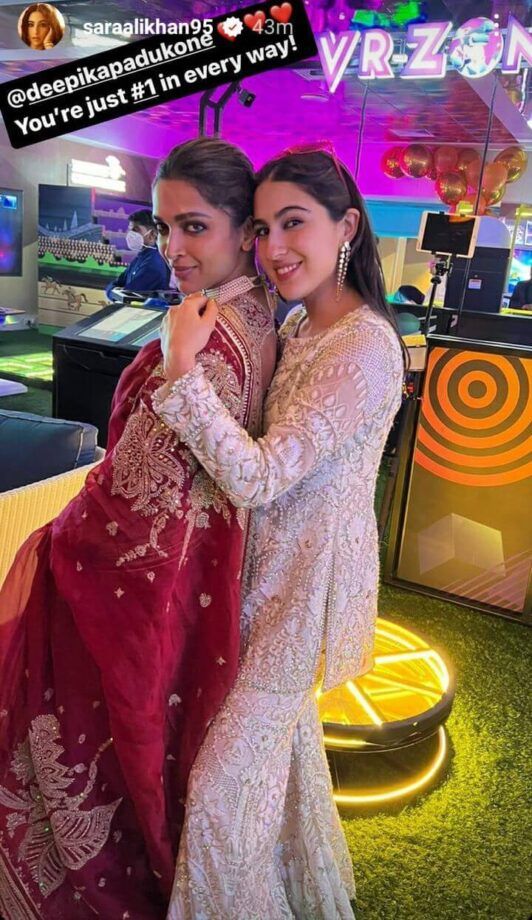 Sara Ali Khan is starstruck with Deepika Padukone's beauty, calls her 'number 1' 760499