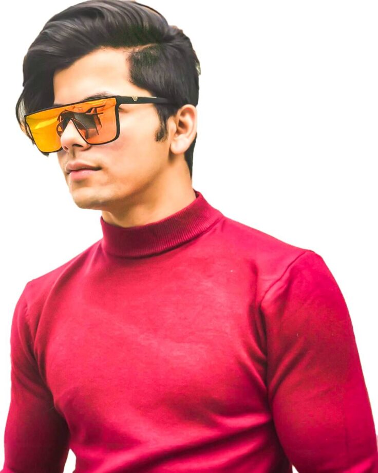 Siddharth Nigam Vs, Mr. Faisu Whose Glasses Are Your Choice? 764295